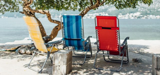 Heerlijk zitten op de beste strandstoel 2022 – Top 5 beste strandstoelen