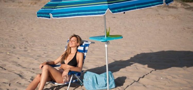 Gezocht: Schaduw? Beste strandparasol 2022 – Top 5 Strandparasols vergeleken [Koopgids]